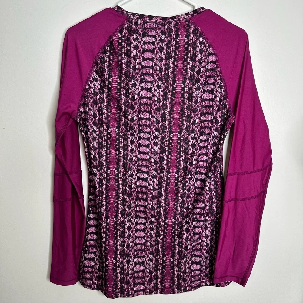 Under Armour Raglan Long Sleeve Athletic Magenta Snakeskin Top - Picture 7 of 8